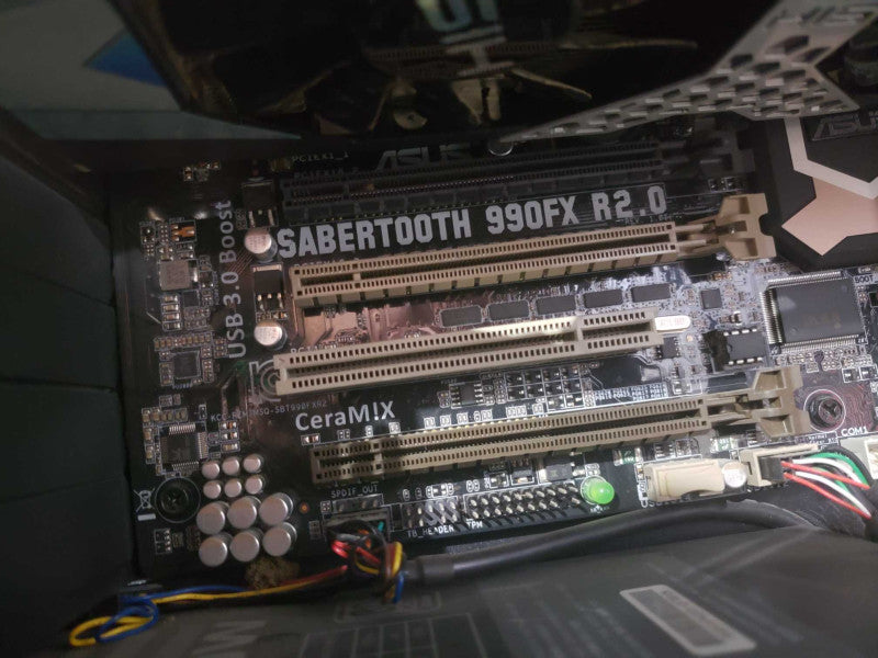 Custom Gaming Desktop Sabertooth 990FX R2.0|AMD FX8120 CPU|8GB RAM|4GB GPU R9