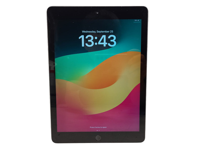 Apple iPad 6th Generation 32GB Wi-Fi A1893 READ Q$