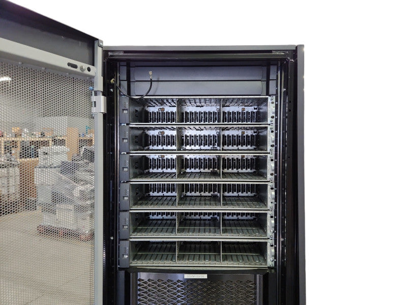 NETAPP 42U Server Rack w/ 11x 24x2.5" Disk Enclosure 116-00442+B0 & FAS9000