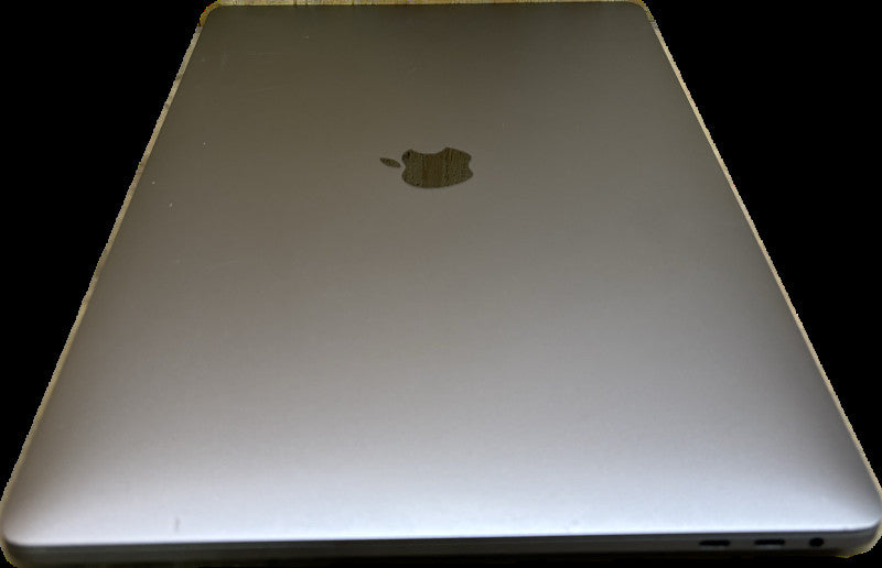 Apple MacBook Pro 15-inch 2017 i7-7700HQ Radeon Pro 555 16GB RAM 256SSD READ!