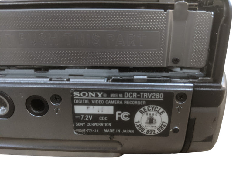 Sony Handycam DCR-TRV280 | Digital 8 | Digital Video Camera Recorder | *READ*