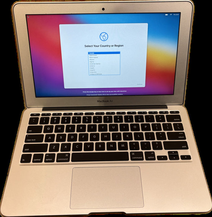 Apple MacBook Air 11-inch Mid 2013 i5-4250U 4GB RAM 256SSD READ