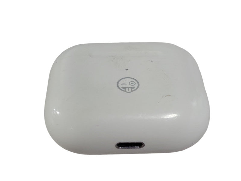 Apple AirPods 3rd Gen Magsafe Case Charger (A2566 / EMC 3986)-Case On _
