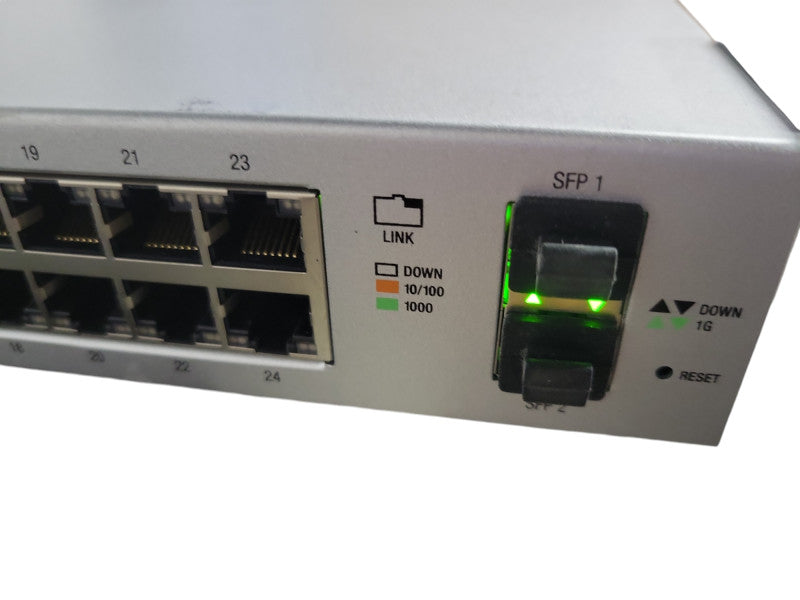 Ubiquiti Networks UniFi US-24 24 Ports Rack-Mountable Gigabit Switch, READ !