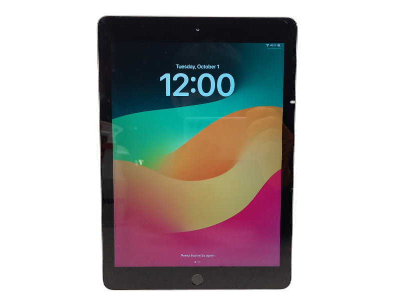 Apple iPad (6th generation) 32GB A1893 READ $