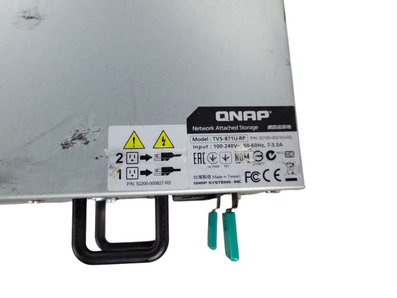 QNAP TVS-871U-RP  NAS 8-Bay 8x 2TB HDD !