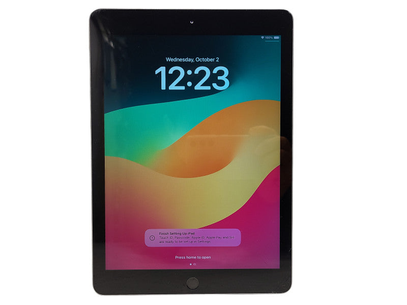 Apple iPad (6th generation) 32GB A1893 READ $