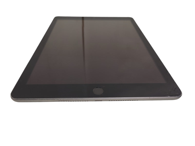 Apple iPad (6th generation) 32GB A1893 READ $