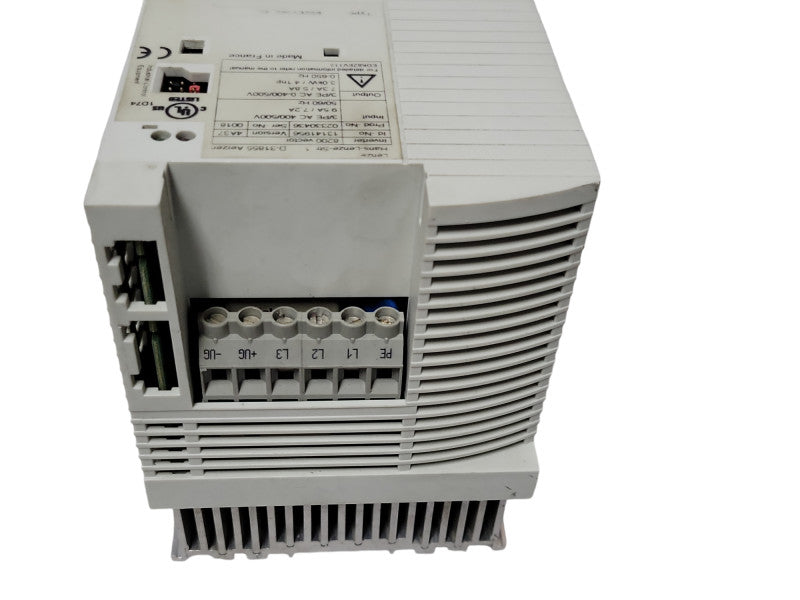 Lenze Hans-Lenze-Str 1 D-31855 Aerzen, type E82EV302_4C READ _