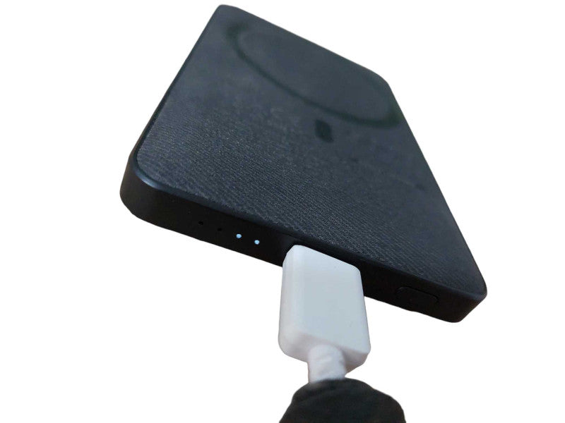 Mophie Wireless Phone Charger 5000Mah  =