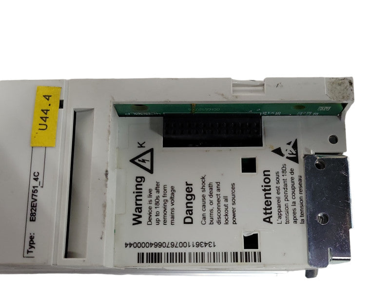 Lenze Hans-Lenze-Str 1 D-31855 Aerzen, Type E82EV751_4C, READ _