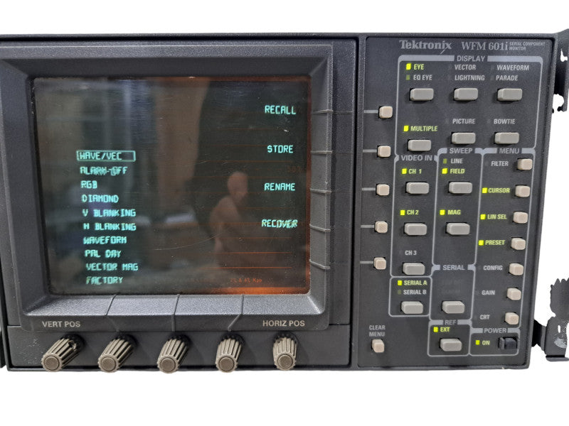 Tektronix WFM601i and 1735 Waveform Analog & Digital Signal Monitor | READ