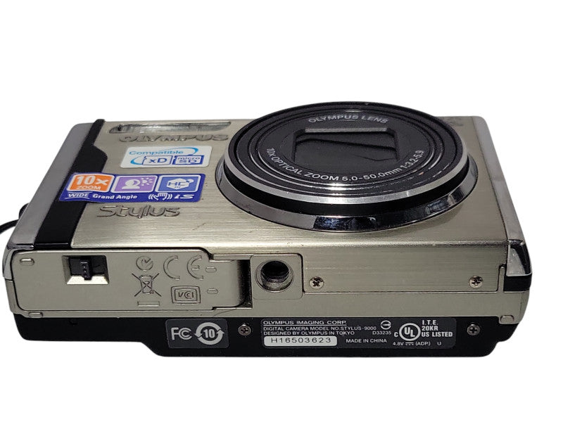 Olympus Imaging Corp Digital Camera Stylus-9000 12MP, READ _