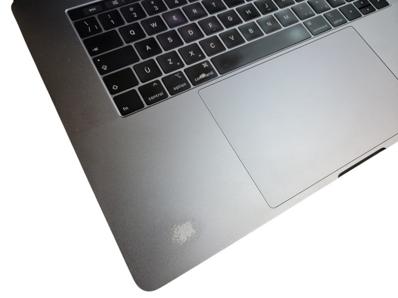 MacBook Pro 15" | 6-Core i7-8850H @2.6GHz 16GB RAM 500GB SSD Pro 560x - READ