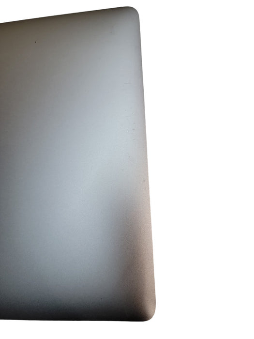 MacBook Pro 15" |4-Core i7-7820HQ @2.9GHz 16GB RAM 500GB SSD Radeon 560 -READ