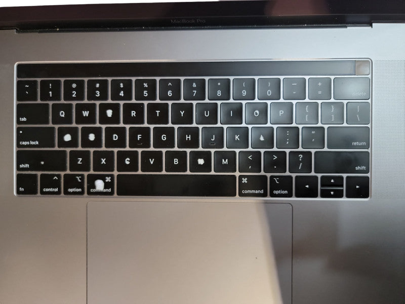 MacBook Pro 15" |8-Core i9-9880H @2.3GHz 16GB RAM 500GB SSD Radeon 560x -READ