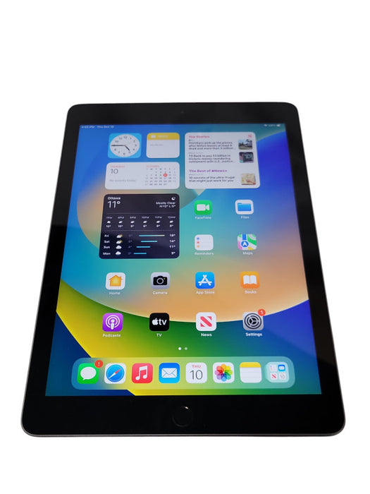 Apple iPad 5th Generation 32GB Wi-Fi A1822 _