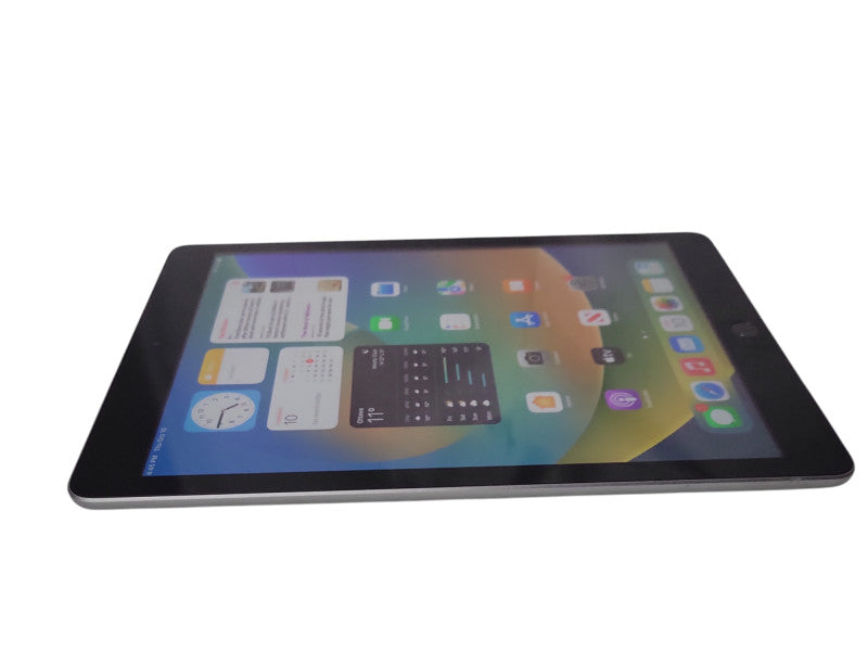Apple iPad 5th Generation 32GB Wi-Fi A1822 _