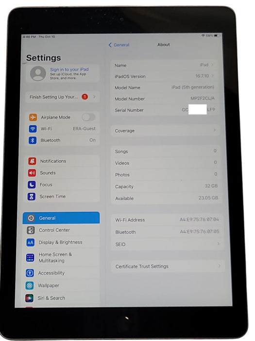 Apple iPad 5th Generation 32GB Wi-Fi A1822 _