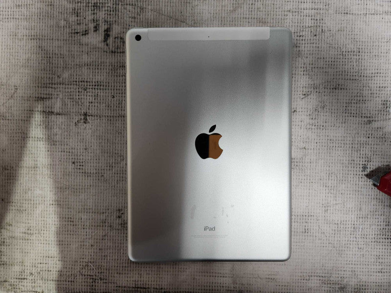 Apple ipad 5th Generation 128GB WiFi + Cellular, Model: A1823, Unlocked