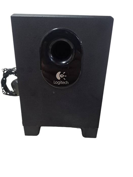 Logitech Z313 is the Logitech Z313 2.1 Speaker System