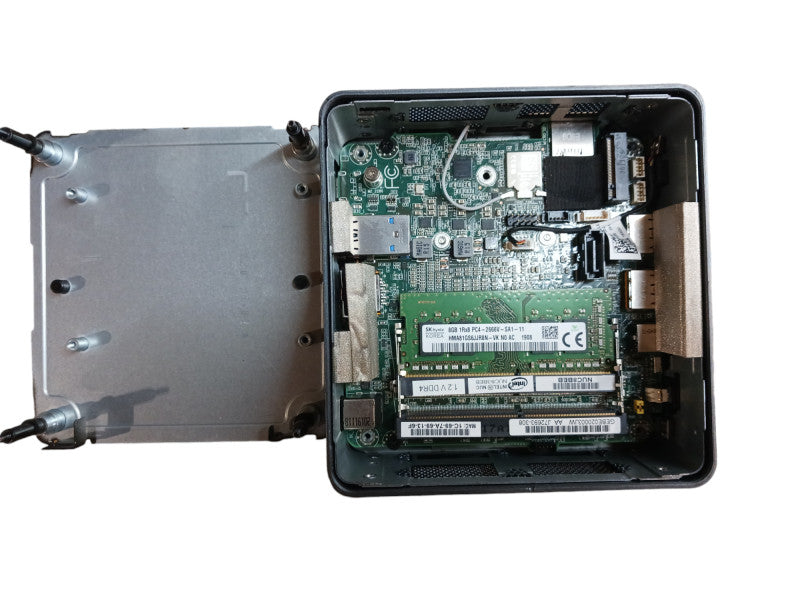 Intel NUC NUC8i3BEH i3-8109U 3.00GHz 8GB DDR4 RAM