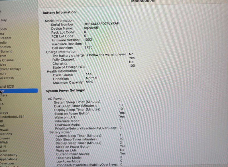 Apple MacBook Air 13" M1 2020 (Space Grey) 8GB Unified RAM 256GB SSD READ