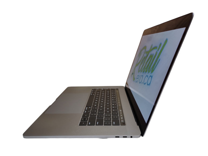 MacBook Pro 15" 2017 |4-Core i7-7820HQ @2.9GHz 16GB RAM 500GB-SSD Radeon READ