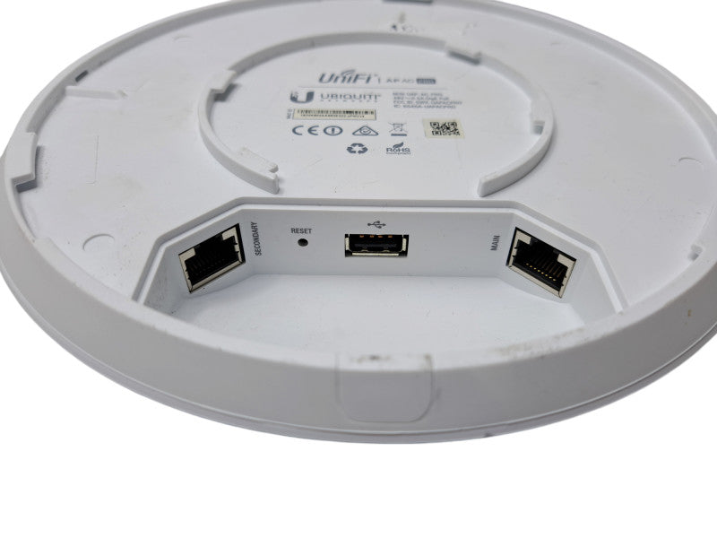 Ubiquiti Networks UAP-AC-PRO 1300Mbps Wireless Access Point Q