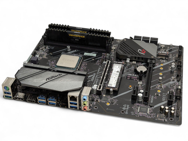 ASRock X570 Phantom Gaming 4 Ryzen 3700 8 Core 32GB RAM & 256GB NVMe SSD   -