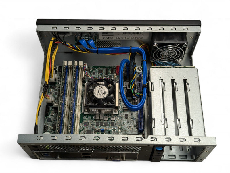 DATTO S4B2 4 2.5 inch bay NAS  Intel Xeon D-1622 32GBN RAM Please READ  -