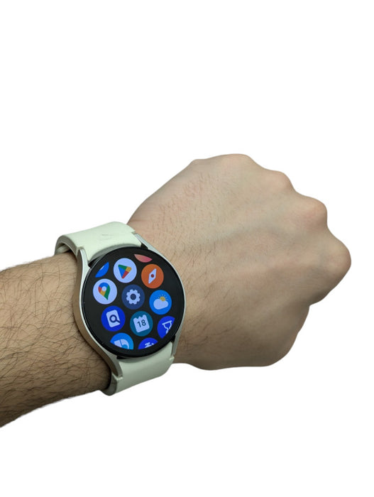 Samsung Galaxy Watch6 40mm SM-R930 Smart Watch  -