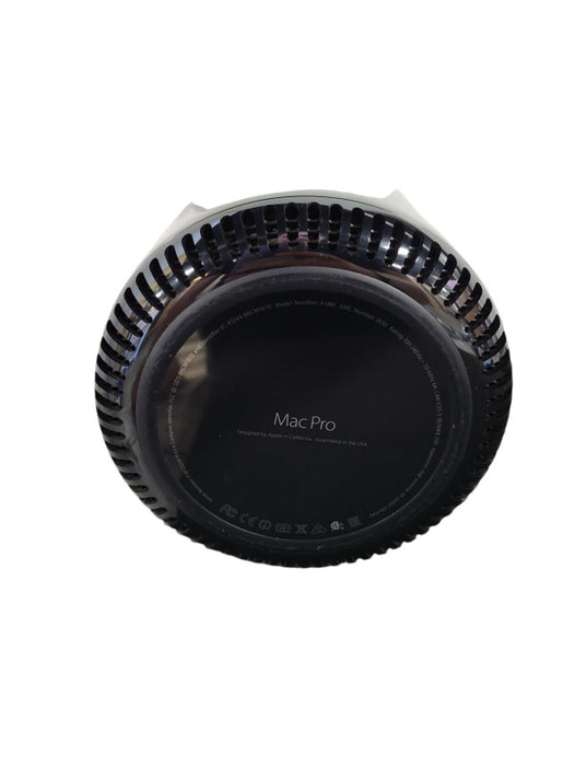 Apple Mac PRO A1481 NO HDD/RAM READ !