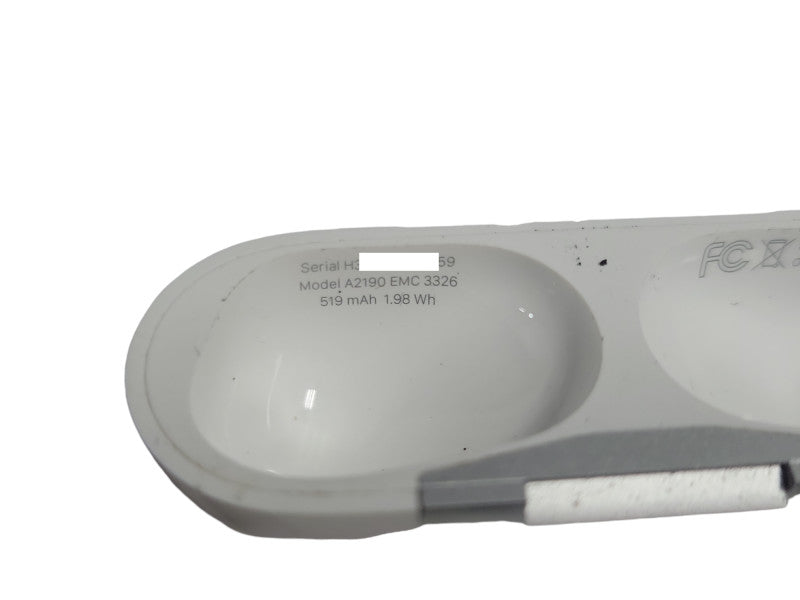 Apple A2190 Charging Case only, no Airpods Q_
