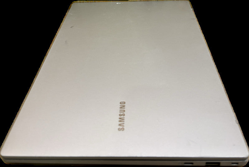 Samsung Galaxy Book Go Snapdragon 7c Gen 2@2.55GHz 4GB RAM 120GB SSD  Lap200