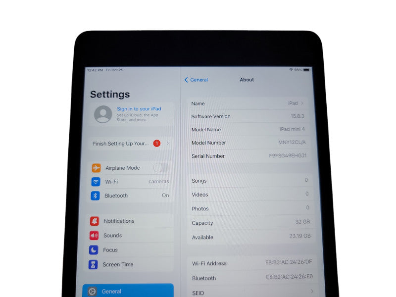 Apple iPad Mini 4 - 32GB - Gray (