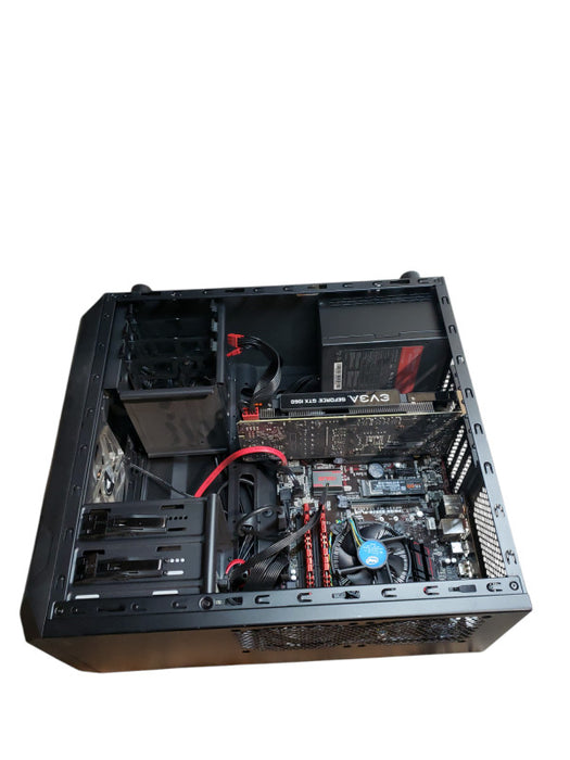 Corsair Gaming Desktop i7-7700 Asus PRIME B250M-A 16GB DDR4 GTX 1060(READ)