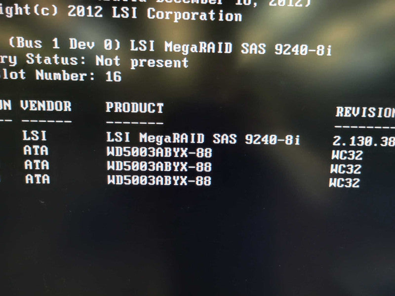 Lenovo TS440 - Xeon E3-1225 v3 | 8GB RAM | NO HDD | LSI 9240-8i RAID %