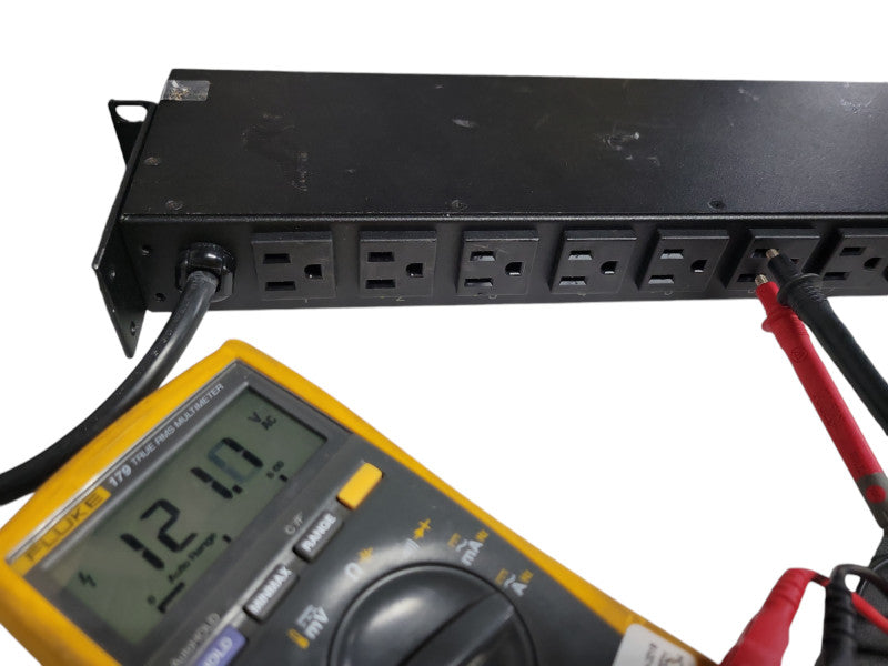 APC AP7900 Switched Rack 8-Outlet PDU Power Strips 120V 12A Q_