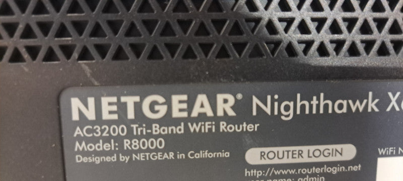 NETGEAR Nighthawk X6 R8000 WiFi router