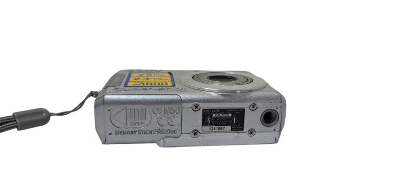 Sony Cyber Shot Digital Camera Photo Model Number # DSC-S700