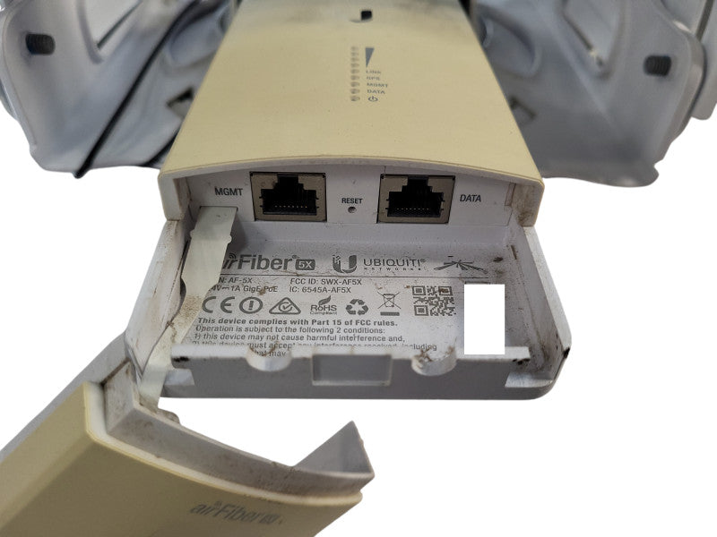 Kit of 2x Ubiquiti airFiber 5X, IsoBeam ISO-BEAM-620 $