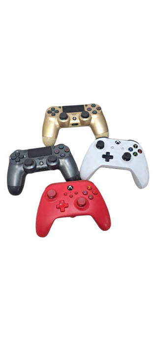 Xbox One & PS4 Controllers Bundle of 4 Controllers READ