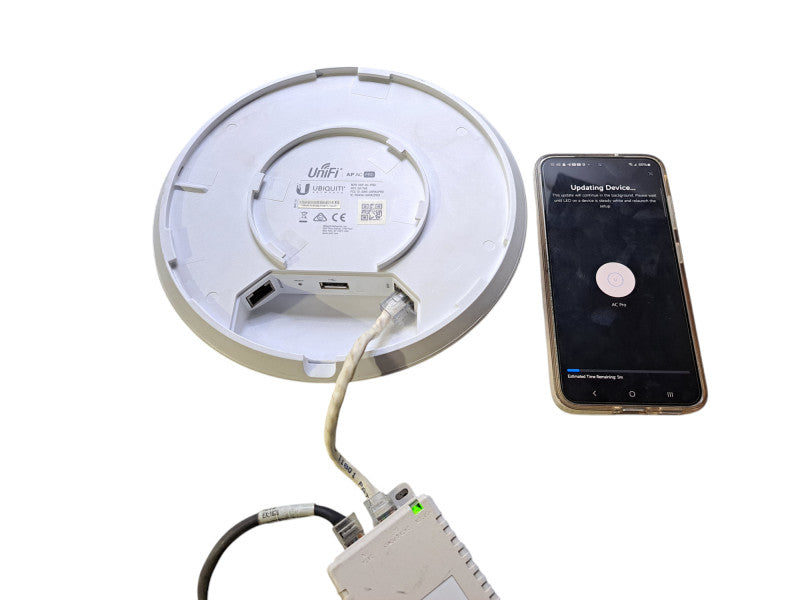 Ubiquiti Networks UAP-AC-PRO 1300Mbps Wireless Access Point