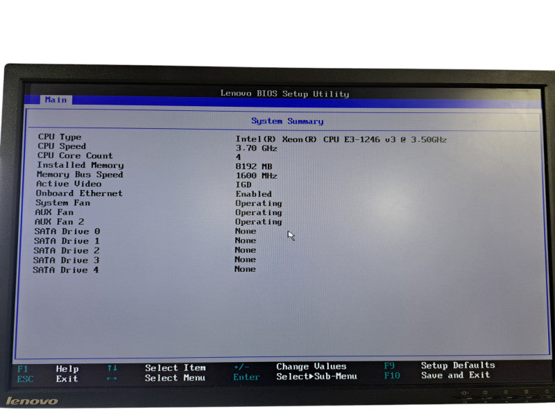 Lenovo ThinkServer RS140 1U | Xeon E3-1246 v3 @ 3.50GHz, 8GB DDR3, 9240-8i RAID