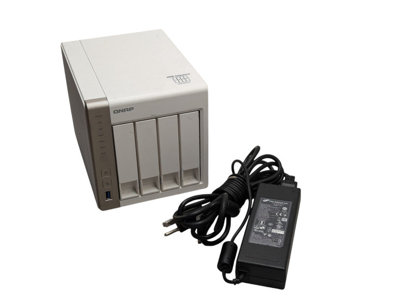 QNAP 4 Bay NAS TS-451-4G Please READ  -