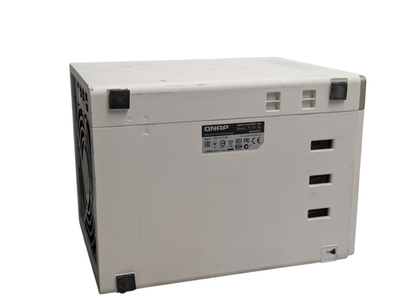QNAP 4 Bay NAS TS-451-4G Please READ  -