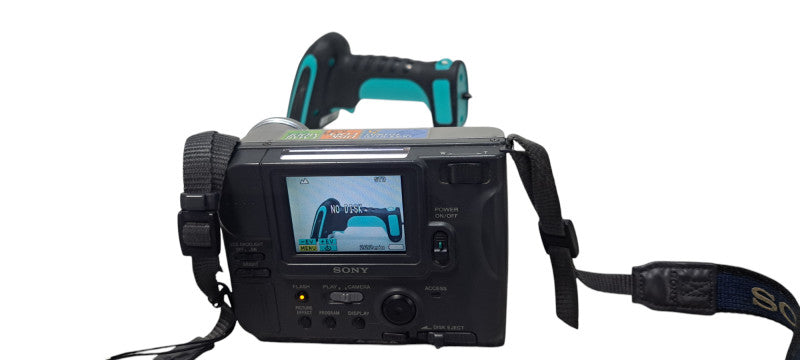 Sony Mavica MVC-FD71 0.4MP Digital Camera w/ Battery & Charger