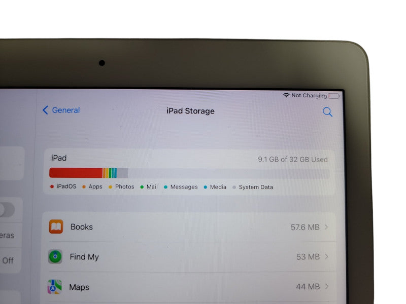 Apple iPad Pro 1st Gen 12.9" - 32GB - White (