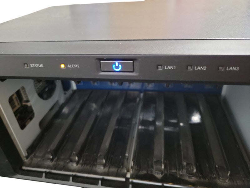 Synology DS1815+ DiskStation Expansion Unit No HDD, READ !